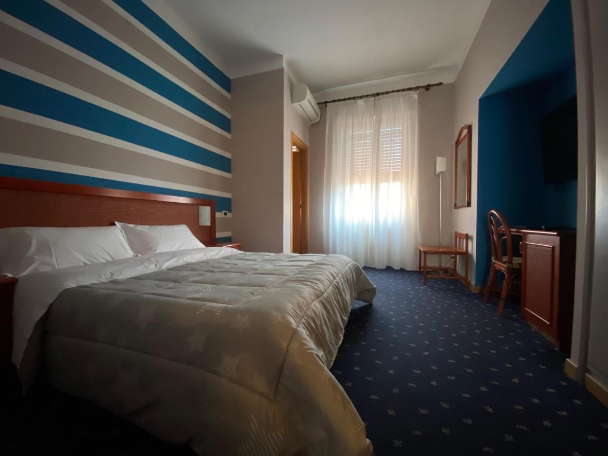 Hotel Kristina Imperia Ngoại thất bức ảnh