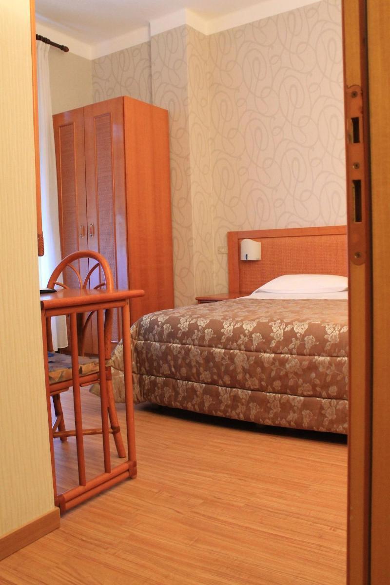 Hotel Kristina Imperia Ngoại thất bức ảnh
